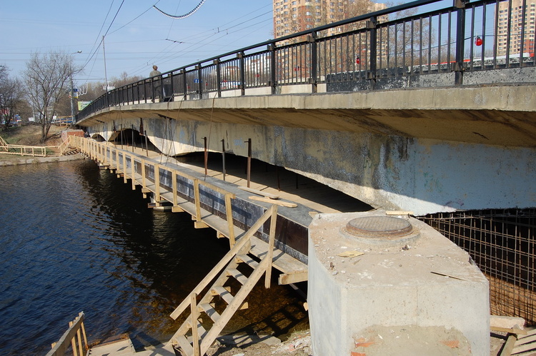 Восточный мост отремонтируют