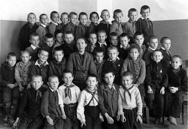 школа на Вишнёвой, класс, ок.1944г.