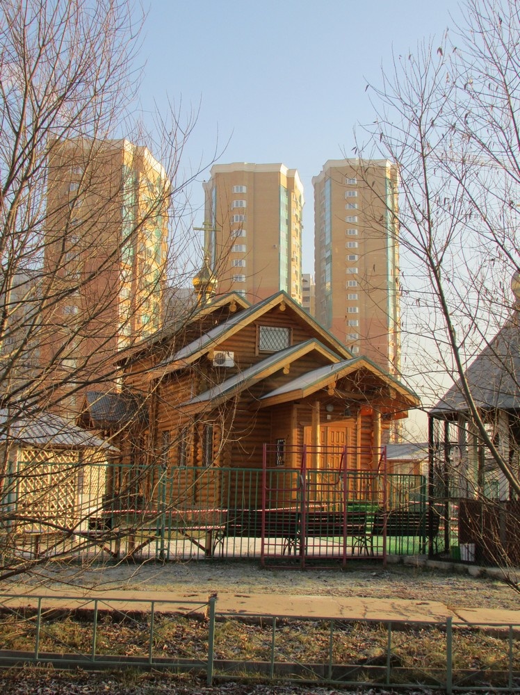 Храм Архангела Михаила в деревне Путилково.