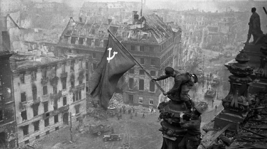 Флаг над Рейхстагом-2