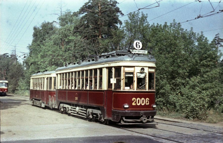 858554