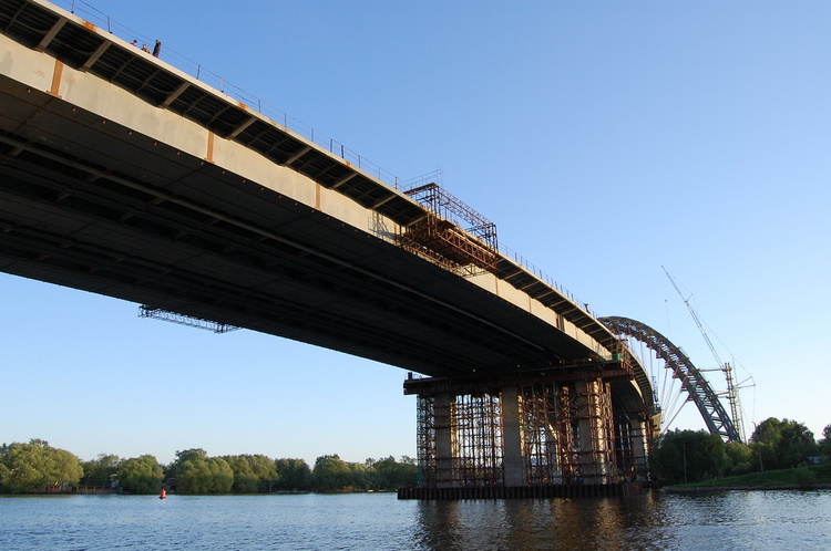 Строительство вантового моста